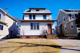 635 6th Ave, Lyndhurst, NJ 07071-1256
