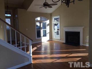 135 Cumberland Green Dr, Cary NC  27513-3431 exterior