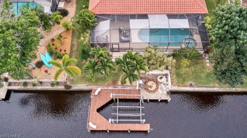 1429 23rd Ter, Cape Coral FL  33909-4402 exterior
