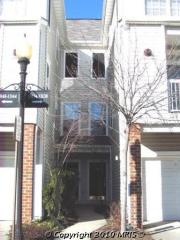 2431 Coopers Branch Ct, Herndon VA  20171-4818 exterior