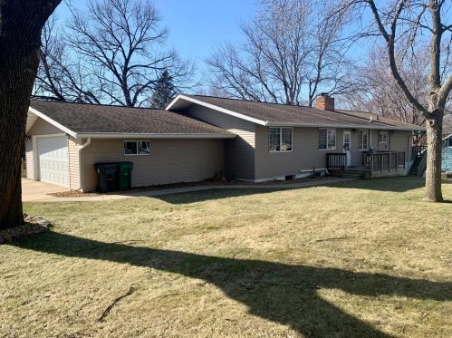 700 4th St, Tracy, MN 56175-1438