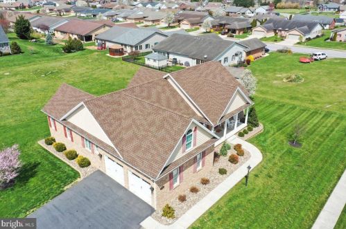 103 Carowinds Dr, Upton, PA 17225-1707