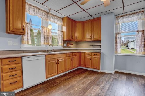 458 Highland St, Harrisburg PA 17113-1536 exterior