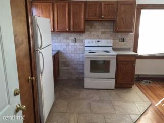 1076 Capitol Ave, Hartford CT  06106-1014 exterior