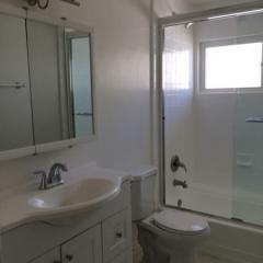 321 Hobart Blvd, Los Angeles CA  90004-1803 exterior