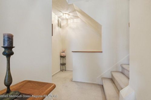 5 Phoenix Ct, Tinton Falls NJ 07712-7773 exterior