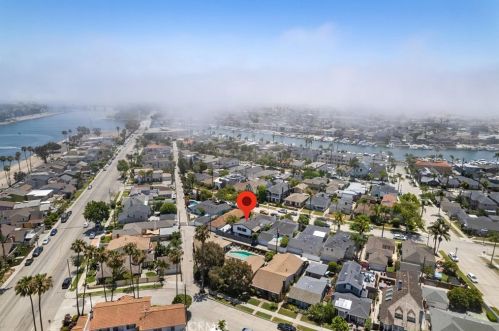 335 Santa Ana Ave, Long Beach, CA 90803-1944