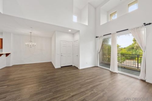 4094 Union Square Ln, San Diego, CA 92105-2392