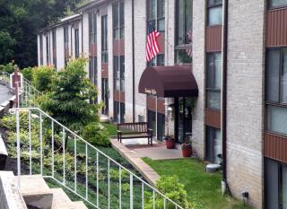 915-O George St, Easton PA  18042-1448 exterior