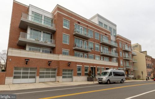 410 Front St, Philadelphia PA  19147-1606 exterior