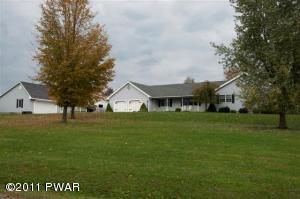 117 Alfred Dr, Greentown, PA 18426-9692