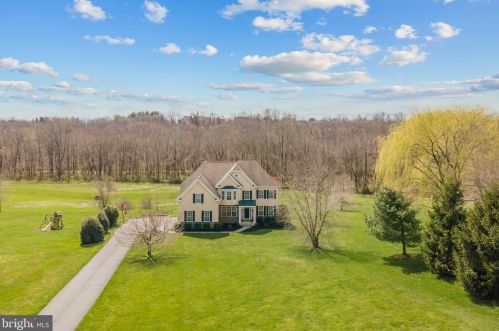 107 Cezanne Ct, Landenberg, PA 19350-1387
