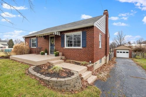 8128 Clough Pike, Cincinnati, OH 45244-2745