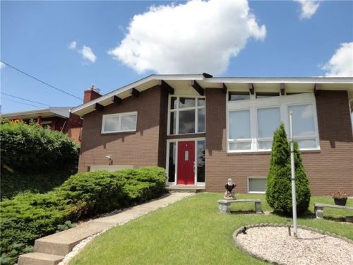 592 Upston St, Mckeesport, PA 15133-4035
