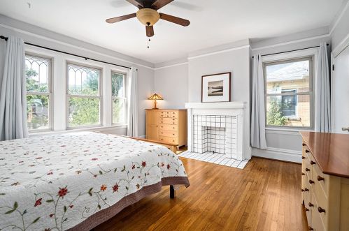 58 Hawthorne Ave, Pittsburgh PA 15229-2045 exterior