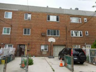 2784 Sampson Ave, Bronx NY  10465-2904 exterior