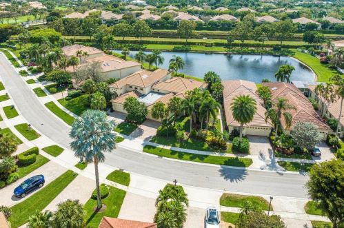6268 San Michel Way, Delray Beach FL  33484-6964 exterior