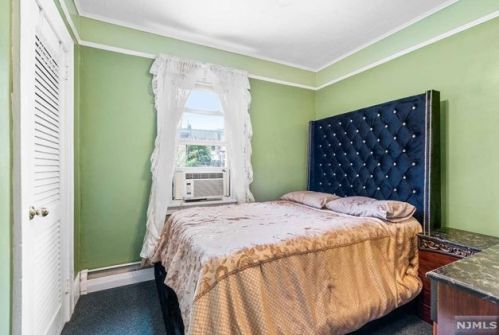 122 Gaston Ave, Outwater NJ  07026-1208 exterior