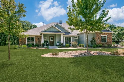 10489 Fincher Rd, Argyle, TX 76226-2978