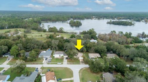 2033 Brewster Dr, Deltona FL  32738-9597 exterior