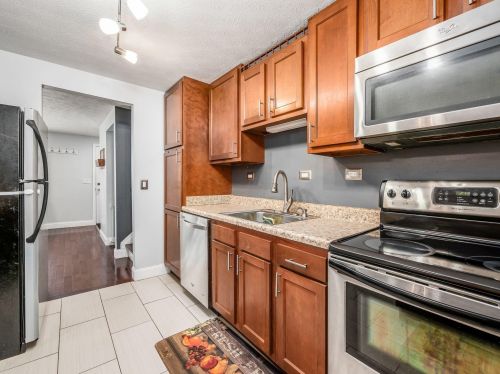 2673 Brunswick Dr, Darbydale OH  43123-2121 exterior