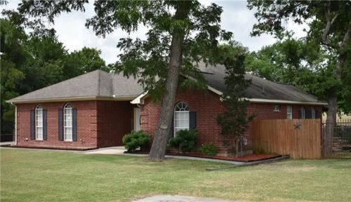310 Rolling Hills Ln, Farmersville, TX 75442-2423