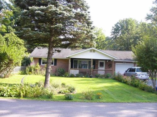 102 Palmer Ave, Stroudsburg, PA 18360-7353
