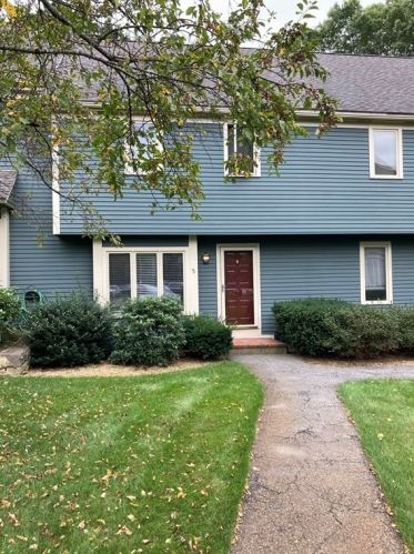 16 Deer Path, Maynard, MA 01754-3401