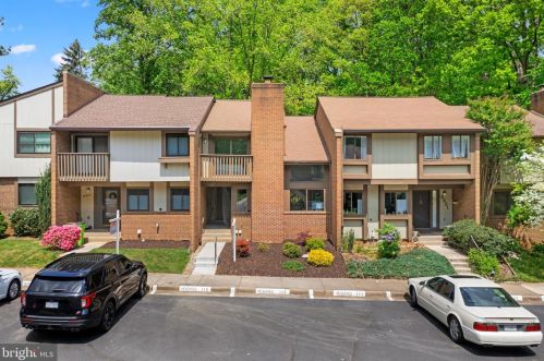 2219 Glencourse Ln, Herndon, VA 20191-1335