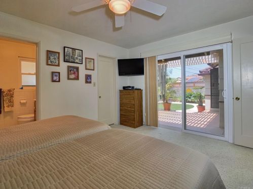 3540 Promontory St, San Diego CA 92109-6612 exterior