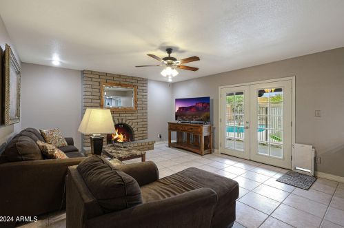 5030 Winchcomb Dr, Scottsdale AZ  85254-2861 exterior