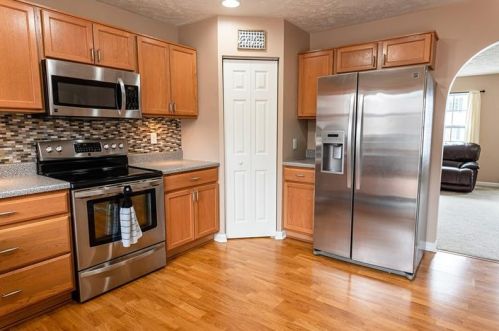 124 Cole Ct, Harmony PA  16037-7766 exterior