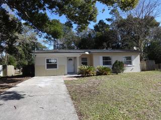 3701 Skycrest Dr, Jacksonville, FL 32246-4821