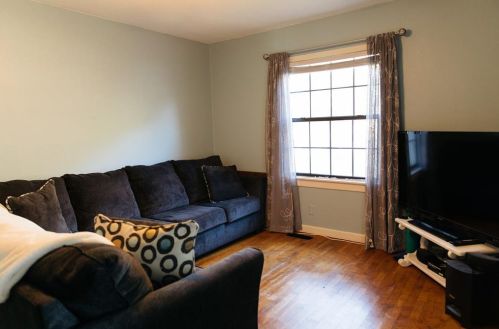 1216 Perry Ave, Denison, TX 75020-6034