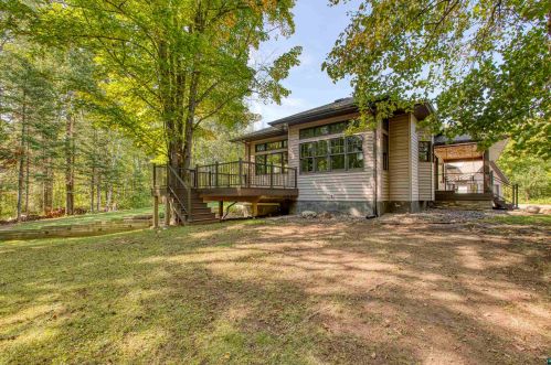 5078 Arrowhead Rd, Duluth MN 55811-1453 exterior