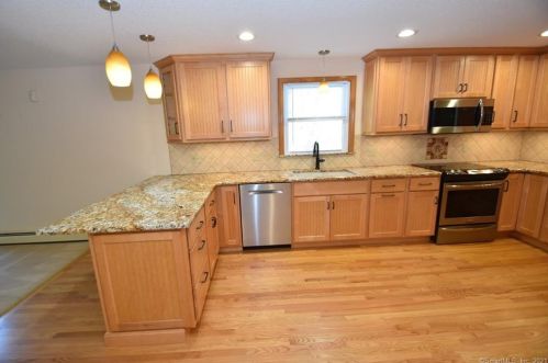 4 Longview Dr, East Granby, CT 06026-9797