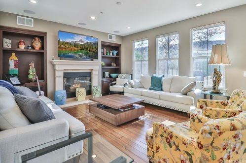 4110 Eagle Flight Dr, Simi Valley CA 93065-0225 exterior