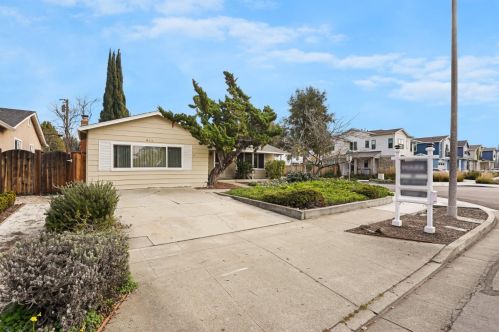 692 Toyon Ave, Sunnyvale, CA 94086-8453