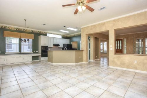 138 Crepe Myrtle Ln, Georgetown TX 78633-4723 exterior