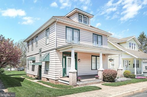 25 Myrtle St, Littlestown, PA 17340-1335
