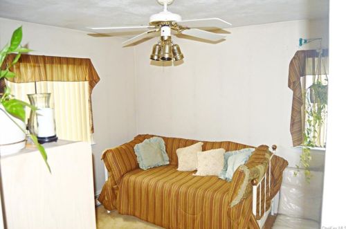 9 Rolling Hills Dr, Panamoka NY  11961-2305 exterior