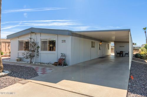 264 73rd St, Mesa, AZ 85208-1107