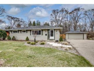 2916 106th St, Minneapolis, MN 55431-3701