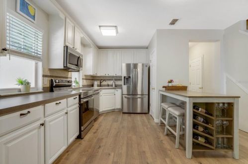 1017 Nash Dr, Kissimmee FL  34747-4310 exterior