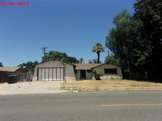 940 Mulberry Dr, Hanford, CA 93230-1611