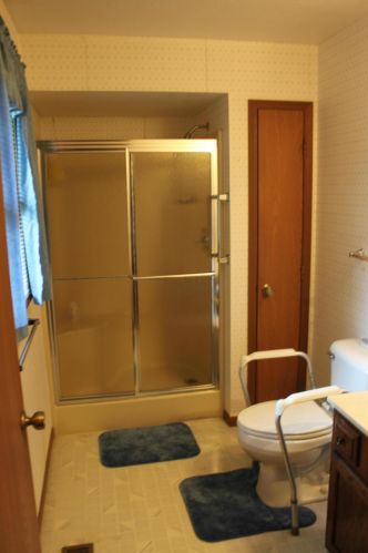 687 Elm St, Washington Ch OH  43160-2526 exterior