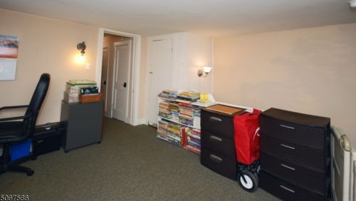 108 Mansfield St, Belvidere NJ  07823-1506 exterior