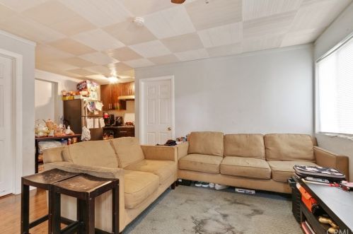 2766 Chestnut Ave, Long Beach CA  90806-2508 exterior