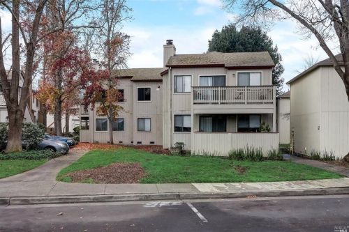 2527 Westberry Dr, Santa Rosa CA 95403-4136 exterior