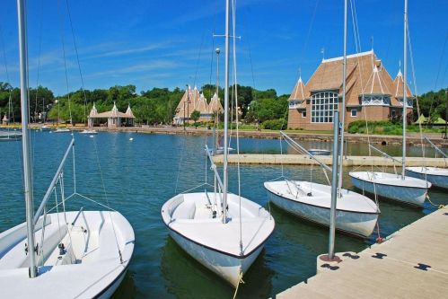 4837 Upton Ave, Minneapolis MN 55410-1807 exterior